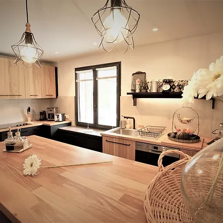 Hébergement de vacances Villas Du Luberon - La Des Saisons *