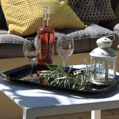 Hébergement de vacances Villas Du Luberon - La Des Saisons *
